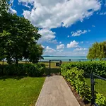Myflat Coral 43 Premium Siófok