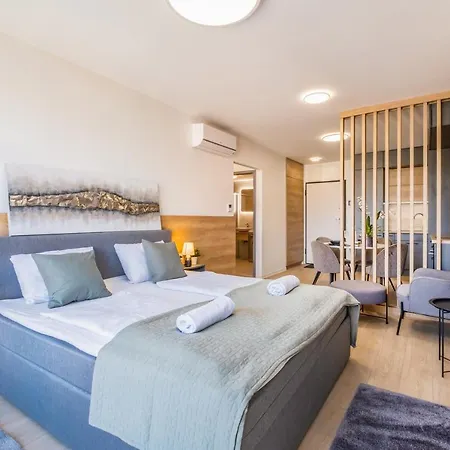 Myflat Coral 43 Premium * Siófok