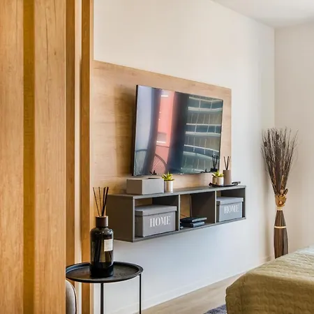 Myflat Coral Premium Apartment 希欧福克