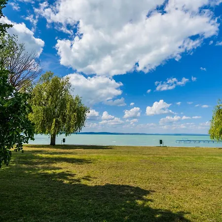 Myflat Coral Premium Apartament Siófok