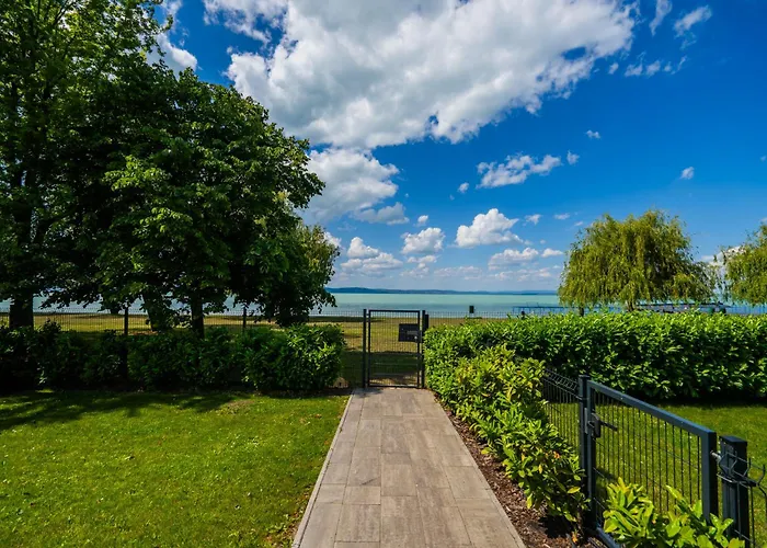 Myflat Coral Premium Siofok